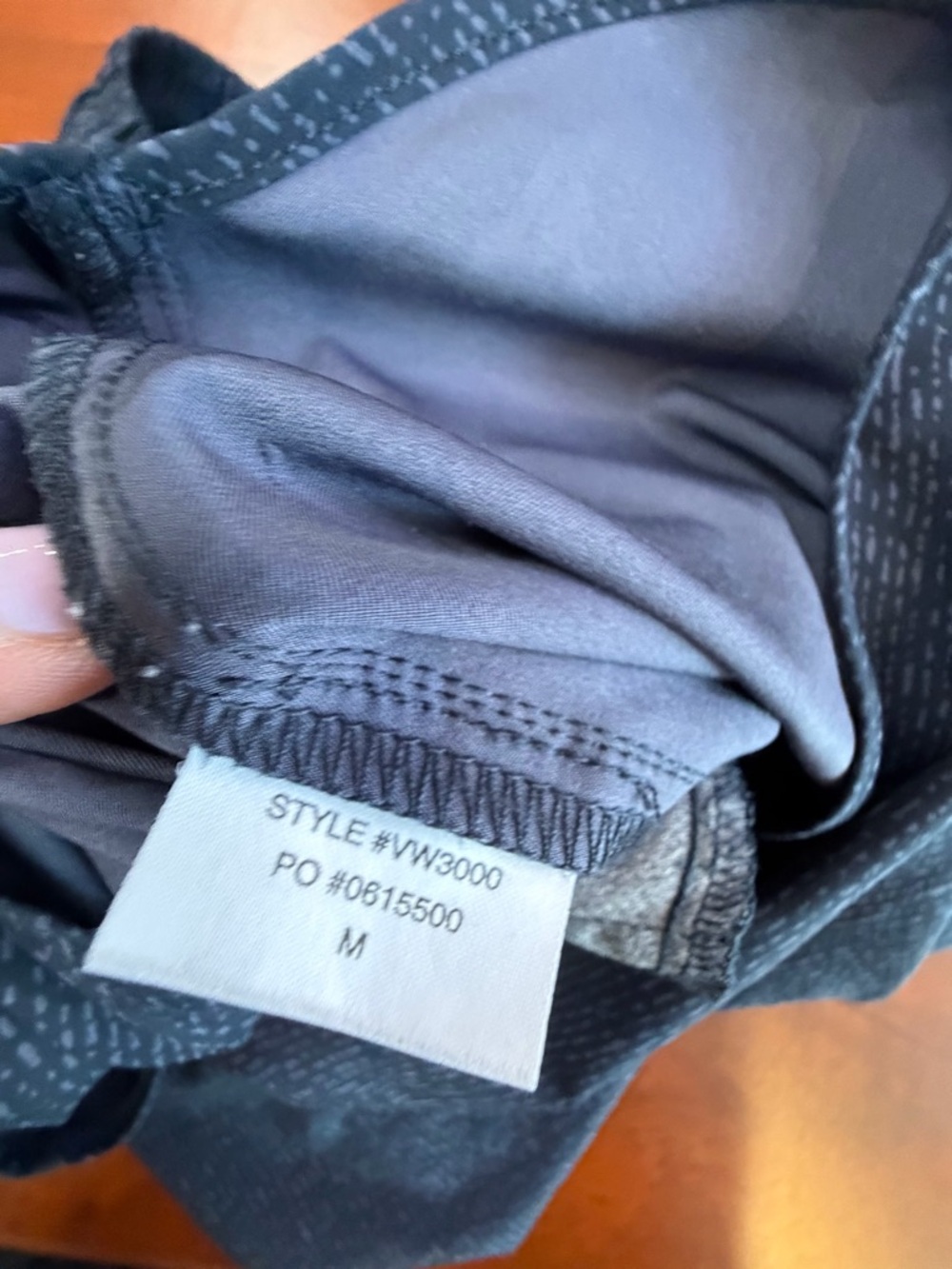 Vuori Med Clementine Short 2.0. Azure Dashed Lines - Picture 7 of 9
